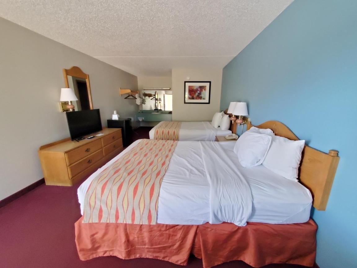 Spinning Wheel Inn Branson Extérieur photo
