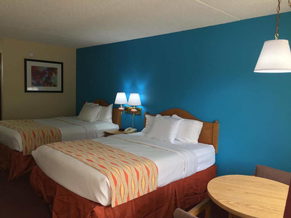 Spinning Wheel Inn Branson Extérieur photo